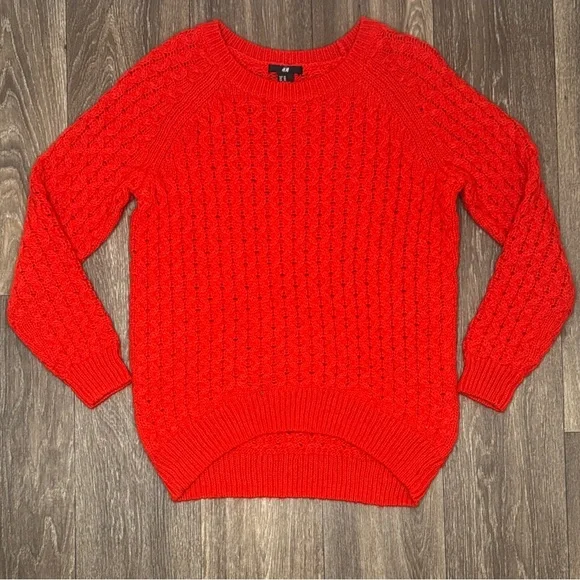 H&M Vibrant Red Crew Neck Sweater Women’s Size XS - Picture 1 of 12